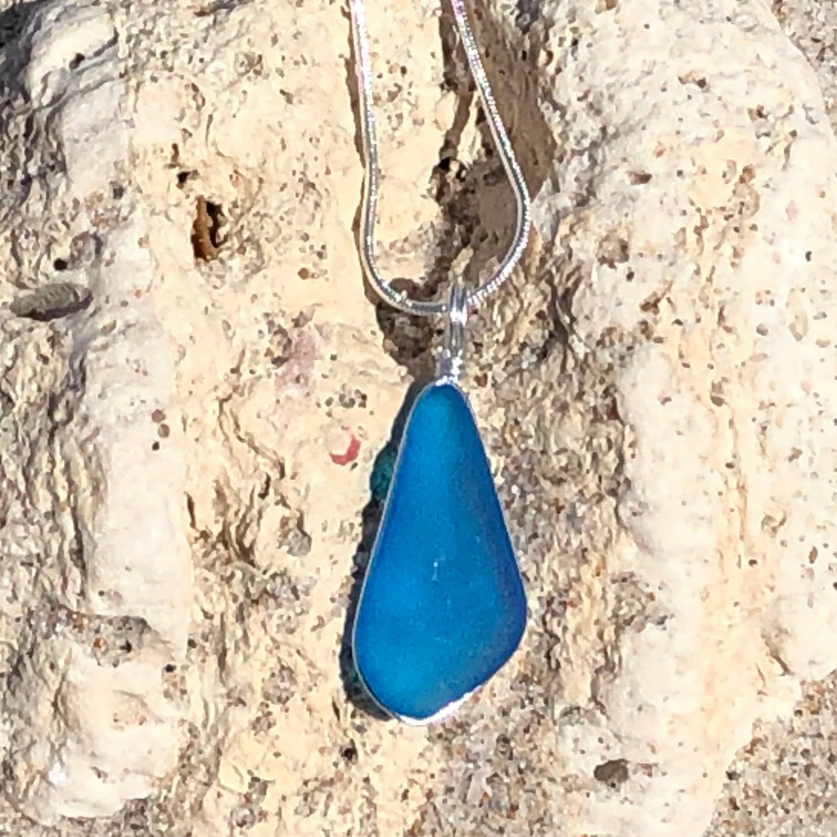 FRIENDSHIP Azure Blue Trapezoid Sea Glass Necklace