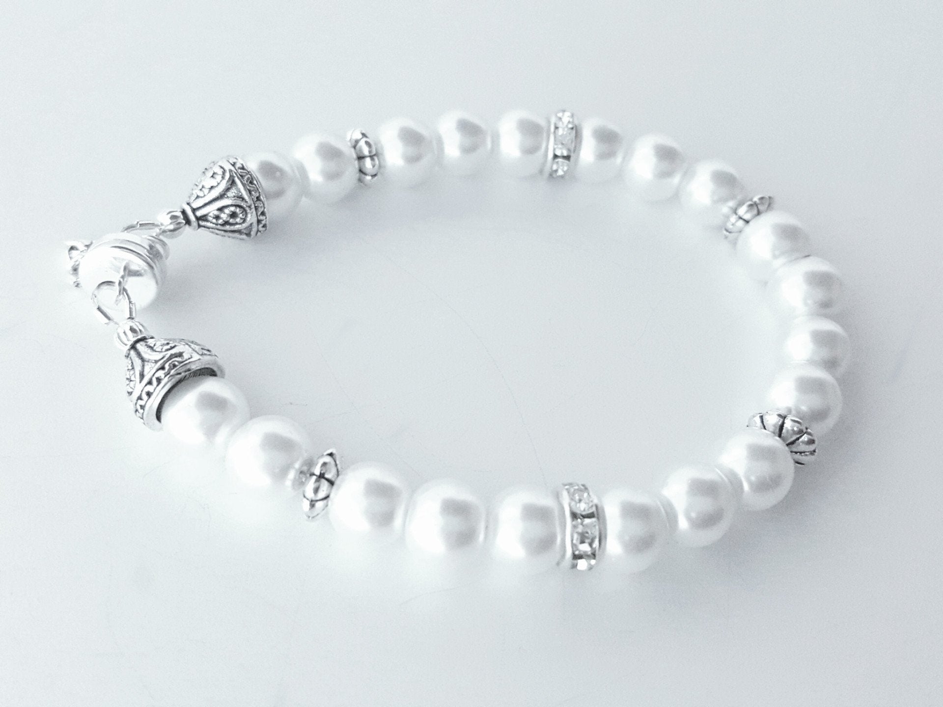 Pearl Bracelet with Rhinestone Rondelles