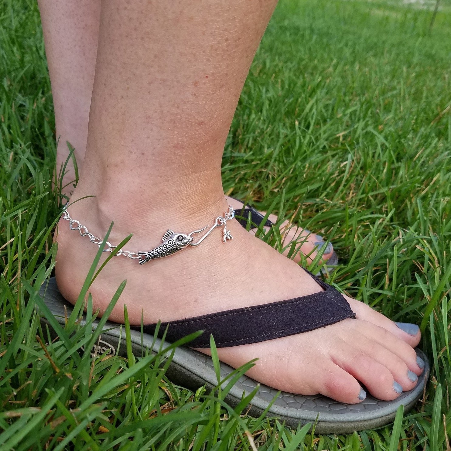 Hooked Fish Anklet