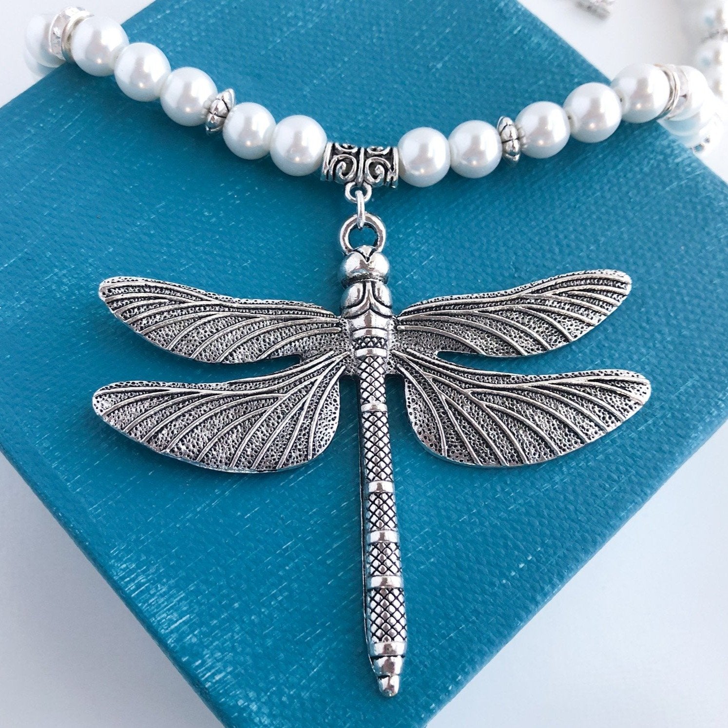 Dreamy Dragonfly Pearl Necklace